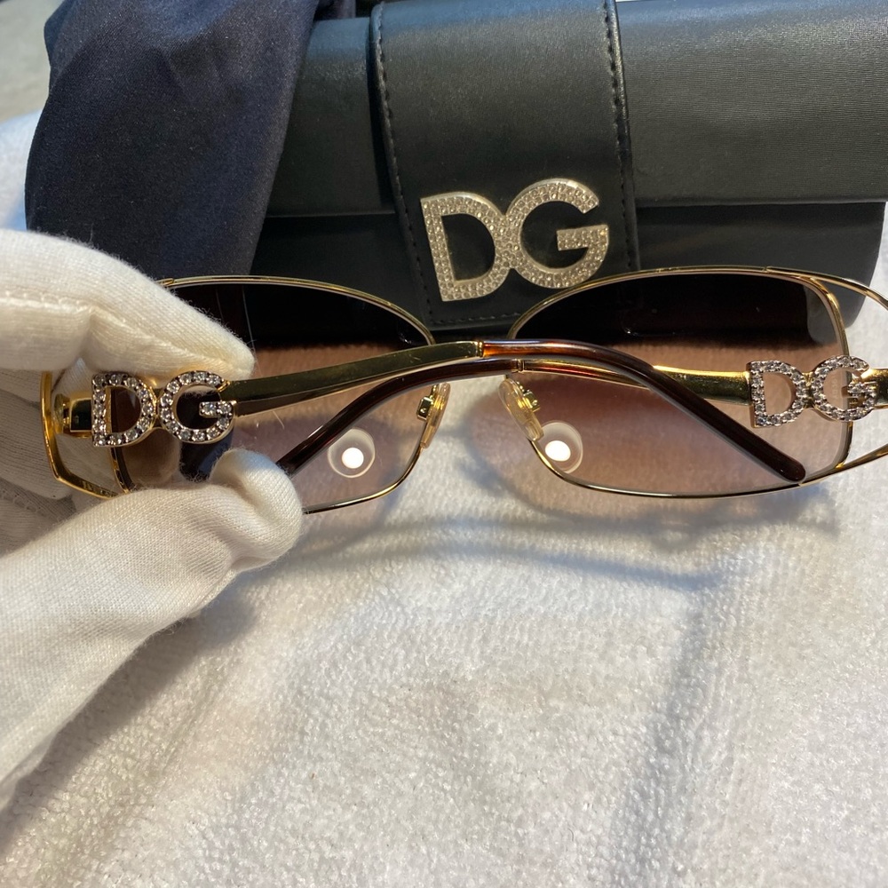 DOLCE & GABBANA authentic Gemstone/Gold colored sunglasses - case and dust bag - Picture 5 of 13